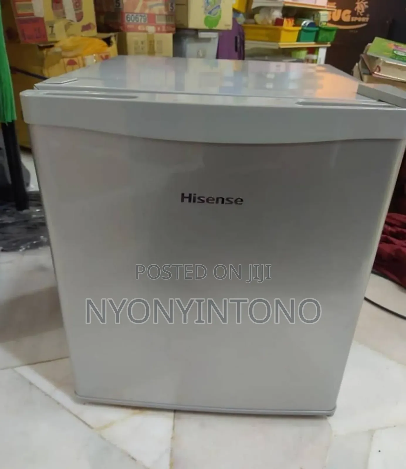 Hisense Mini Fridge