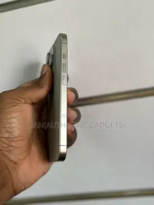 Apple iPhone 15 Pro 128 GB Silver