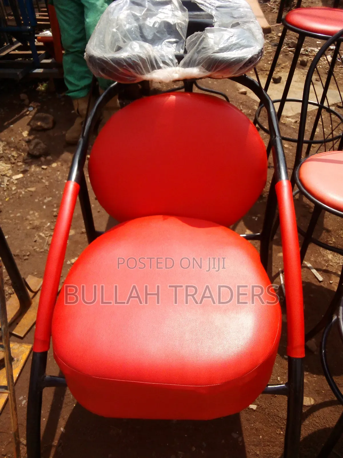 Saloon Sink Chairs at Good Prices