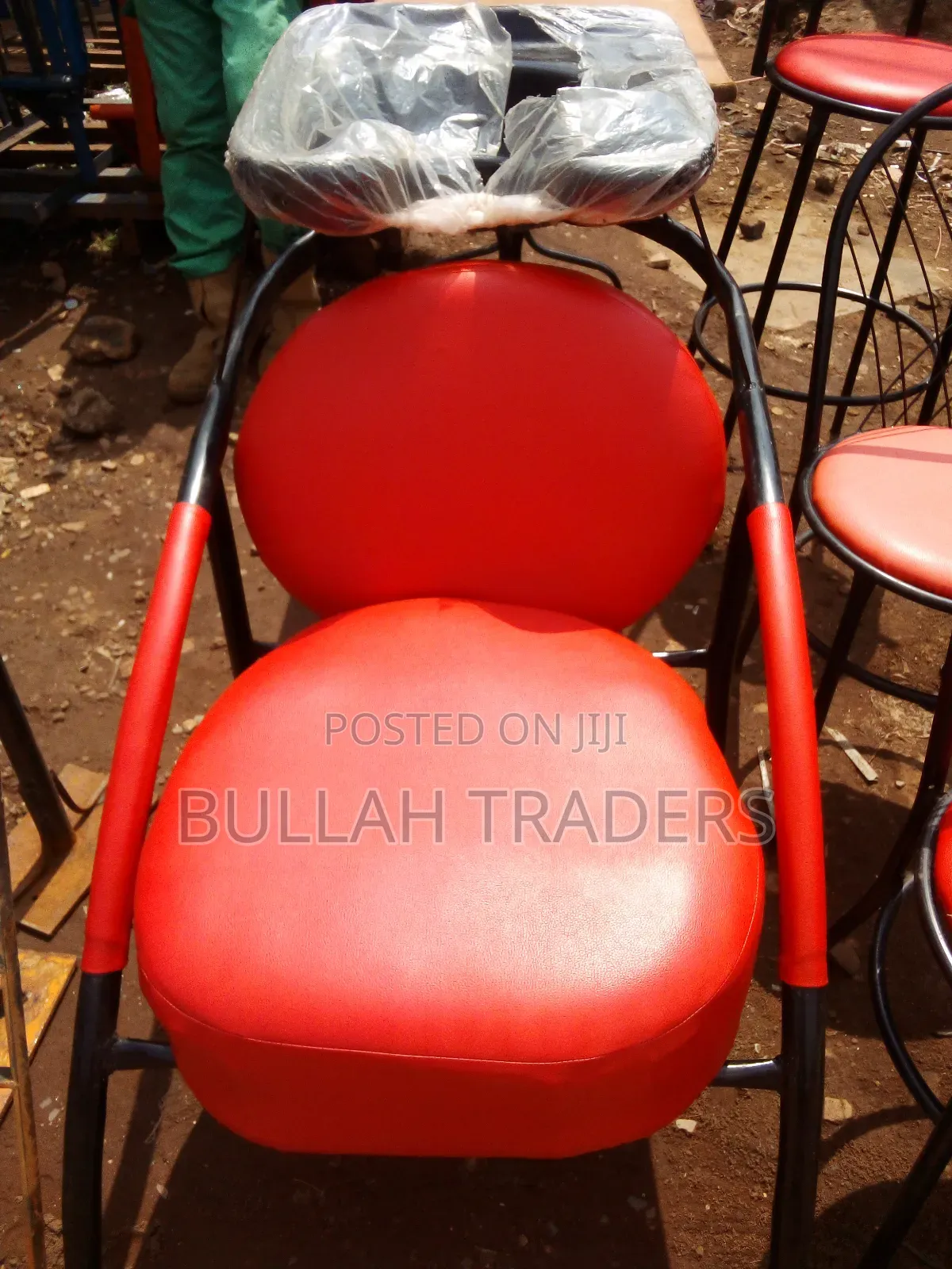 Saloon Sink Chairs at Good Prices
