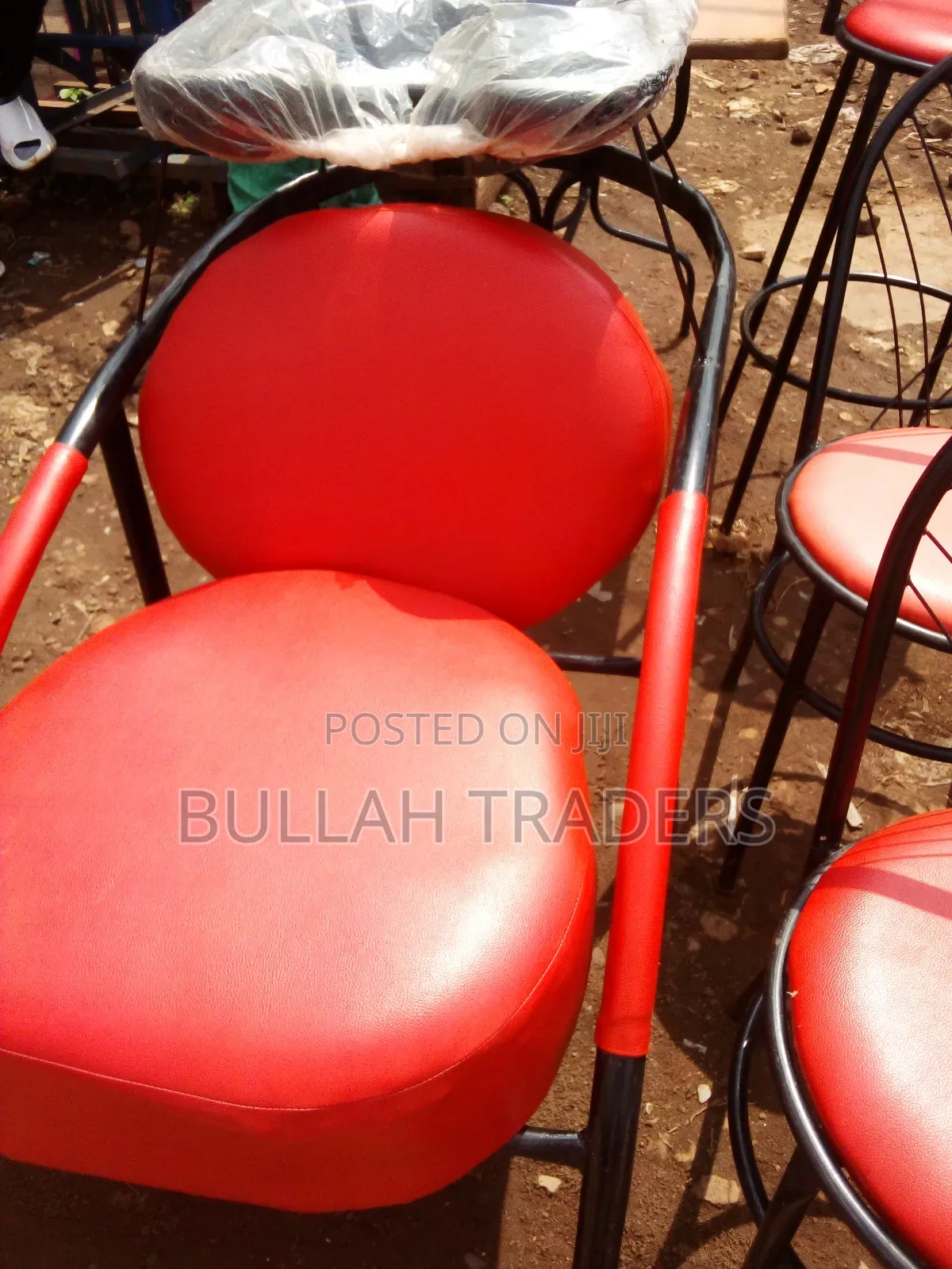 Saloon Sink Chairs at Good Prices