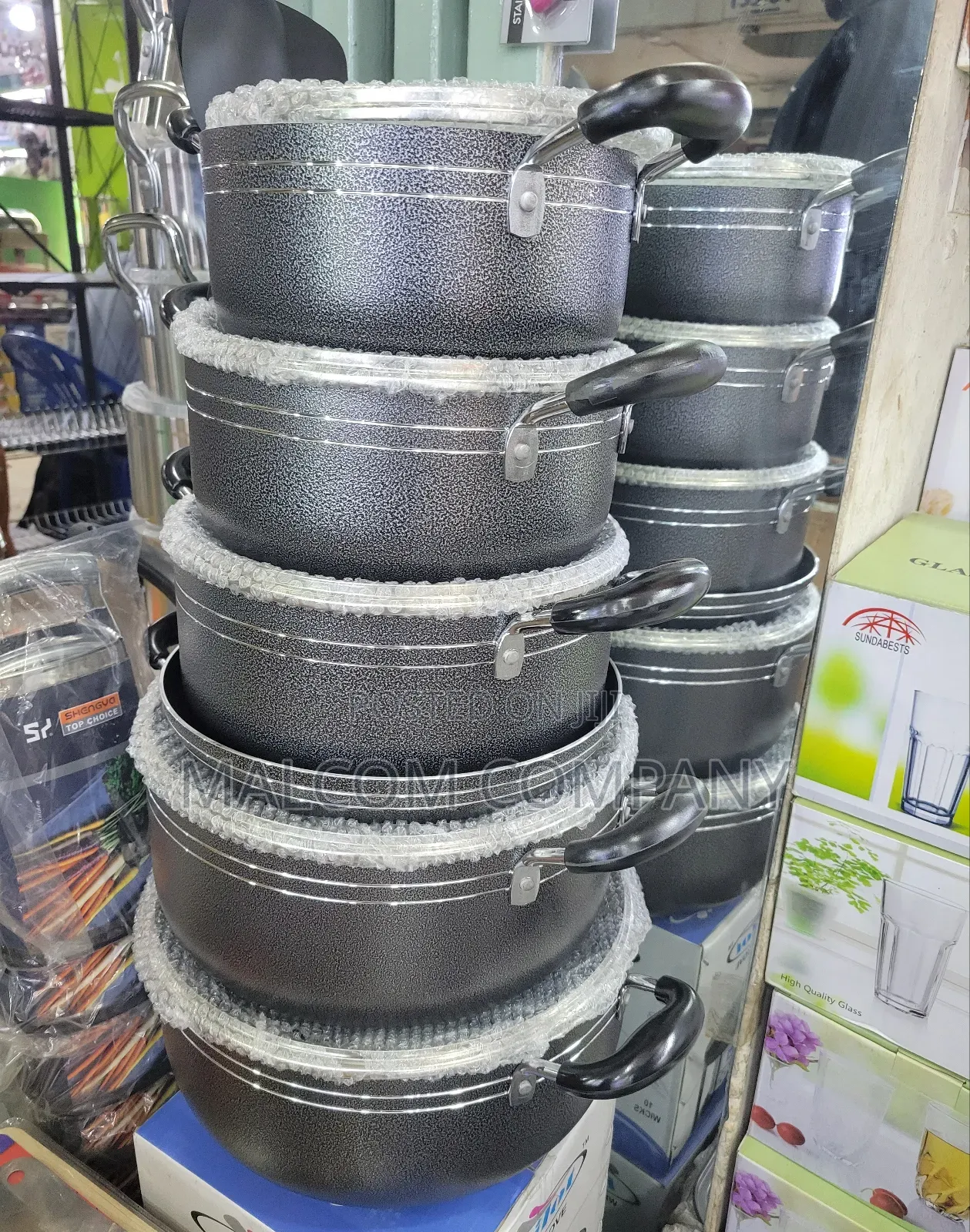 Non Sticky Cooking Pots. 5pcs
