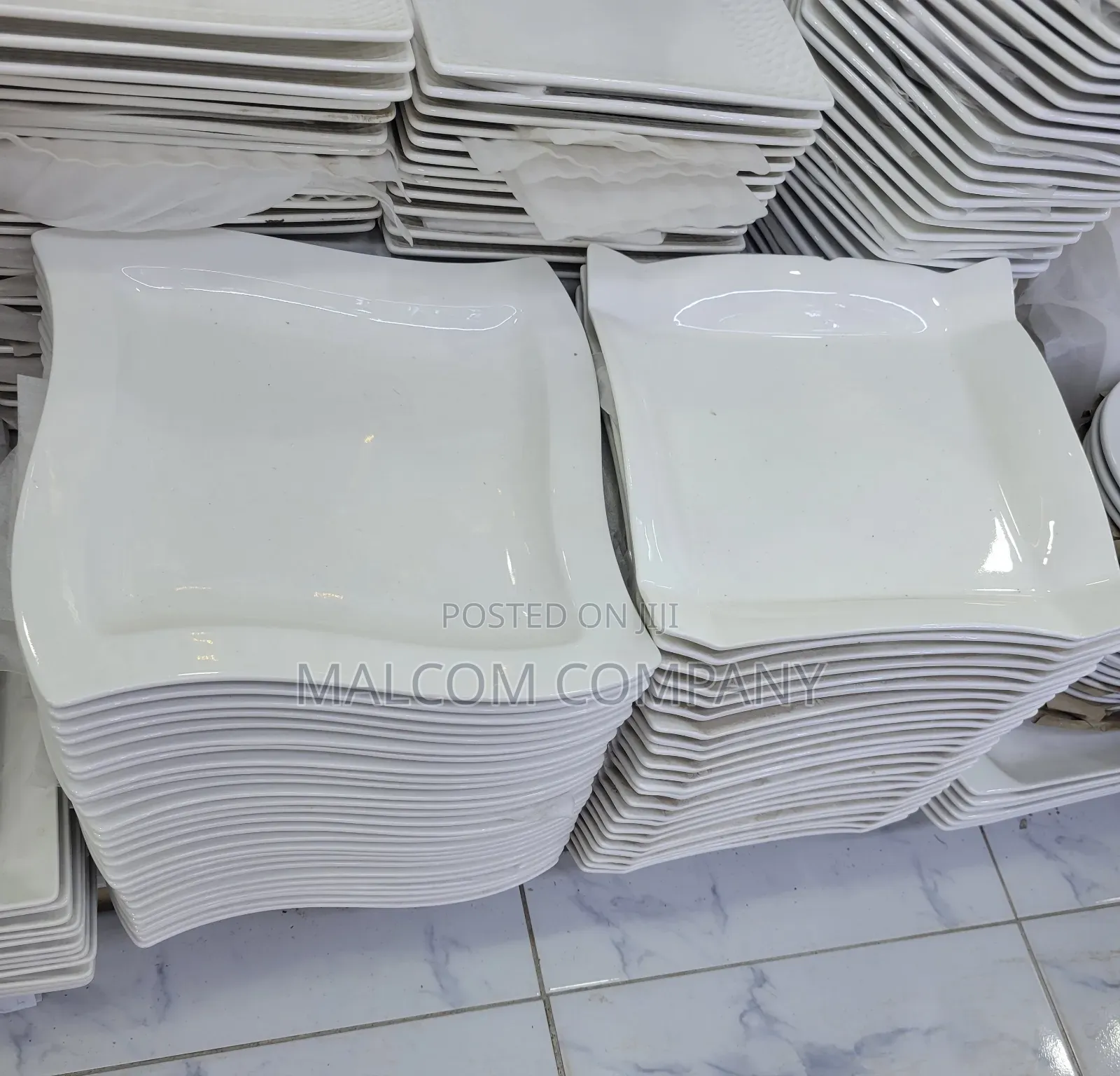 Dinner Plates a Dozen(12)