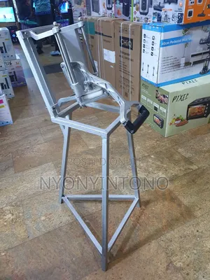 Strong Metallic Potato Chips Maker.