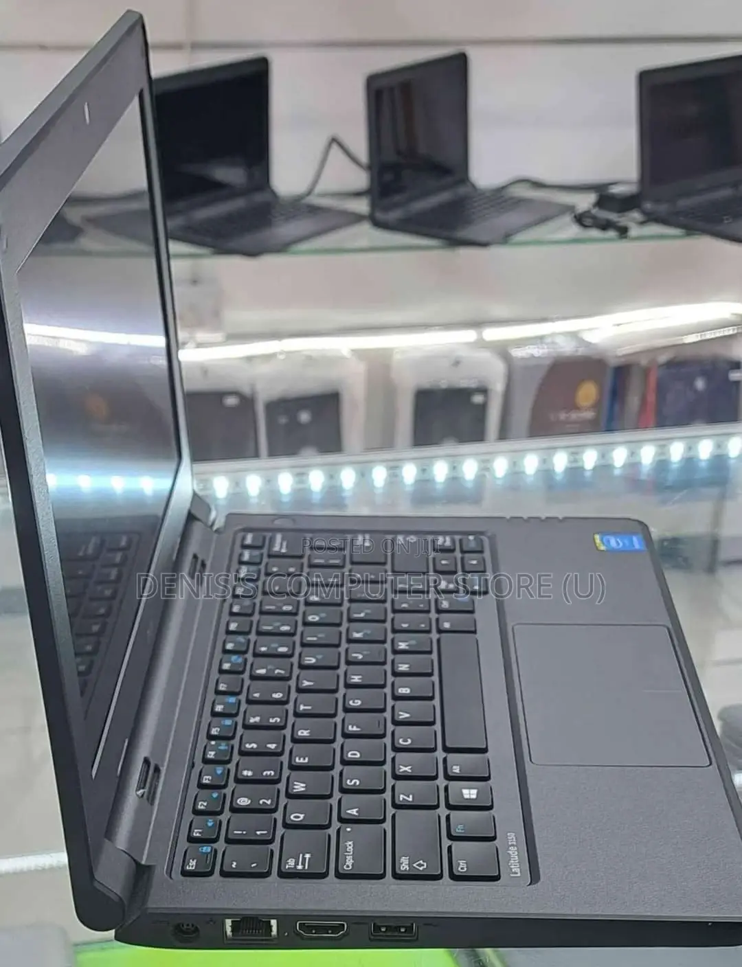 Laptop Dell Latitude 11 3160 4GB Intel SSD 500GB