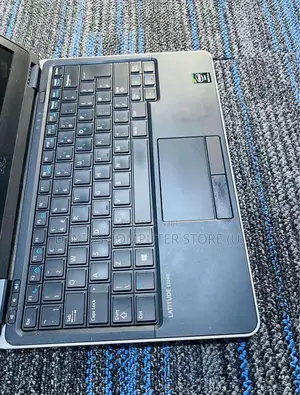Laptop Dell Latitude E7240 4GB Intel Core I5 SSD 256GB