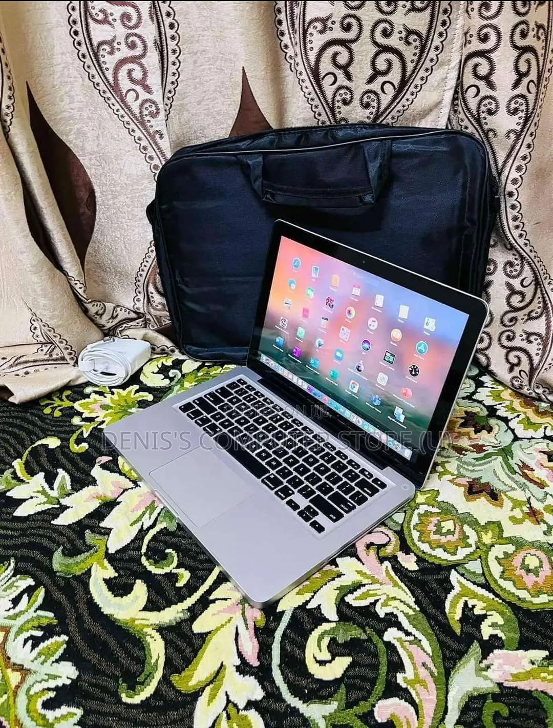 Laptop Apple MacBook 2012 4GB Intel Core I5 HDD+SSD 500GB