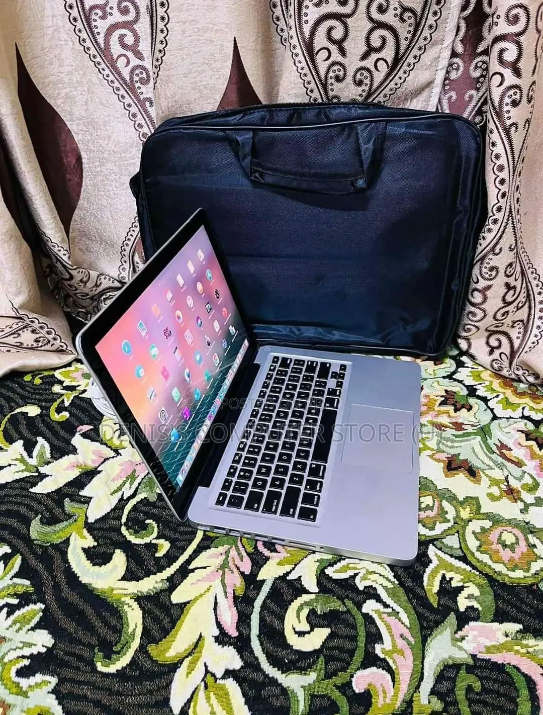 Laptop Apple MacBook 2012 4GB Intel Core I5 HDD+SSD 500GB