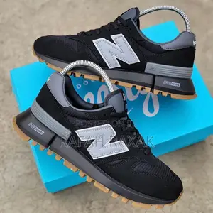 Original Triple Black New Balance RC 1300 Sneakers