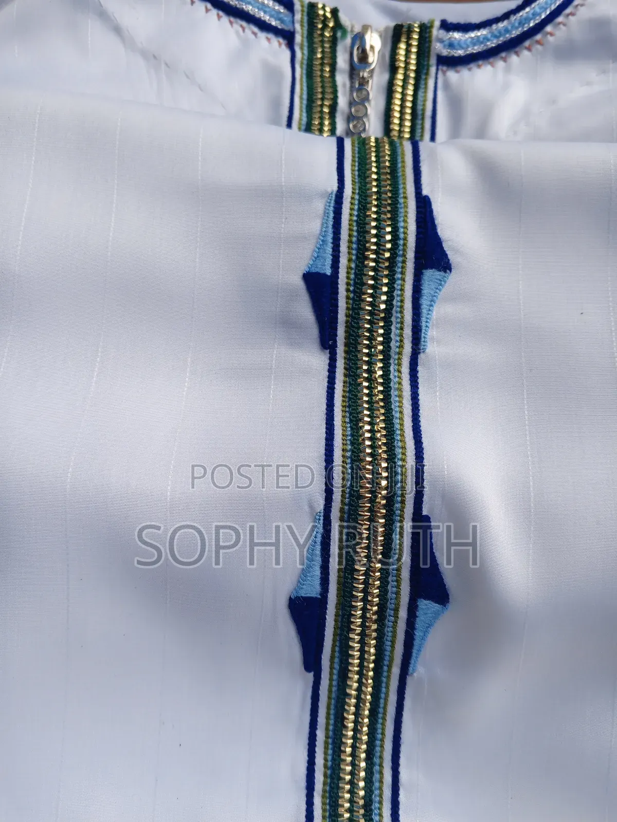 Bridal Traditional Kanzu With a Zip and a Sticker.