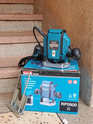 Makita Router Machine