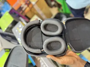 Sony XM5 Headphones (Used)