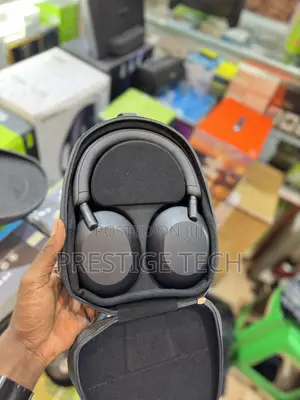 Sony XM5 Headphones (Used)