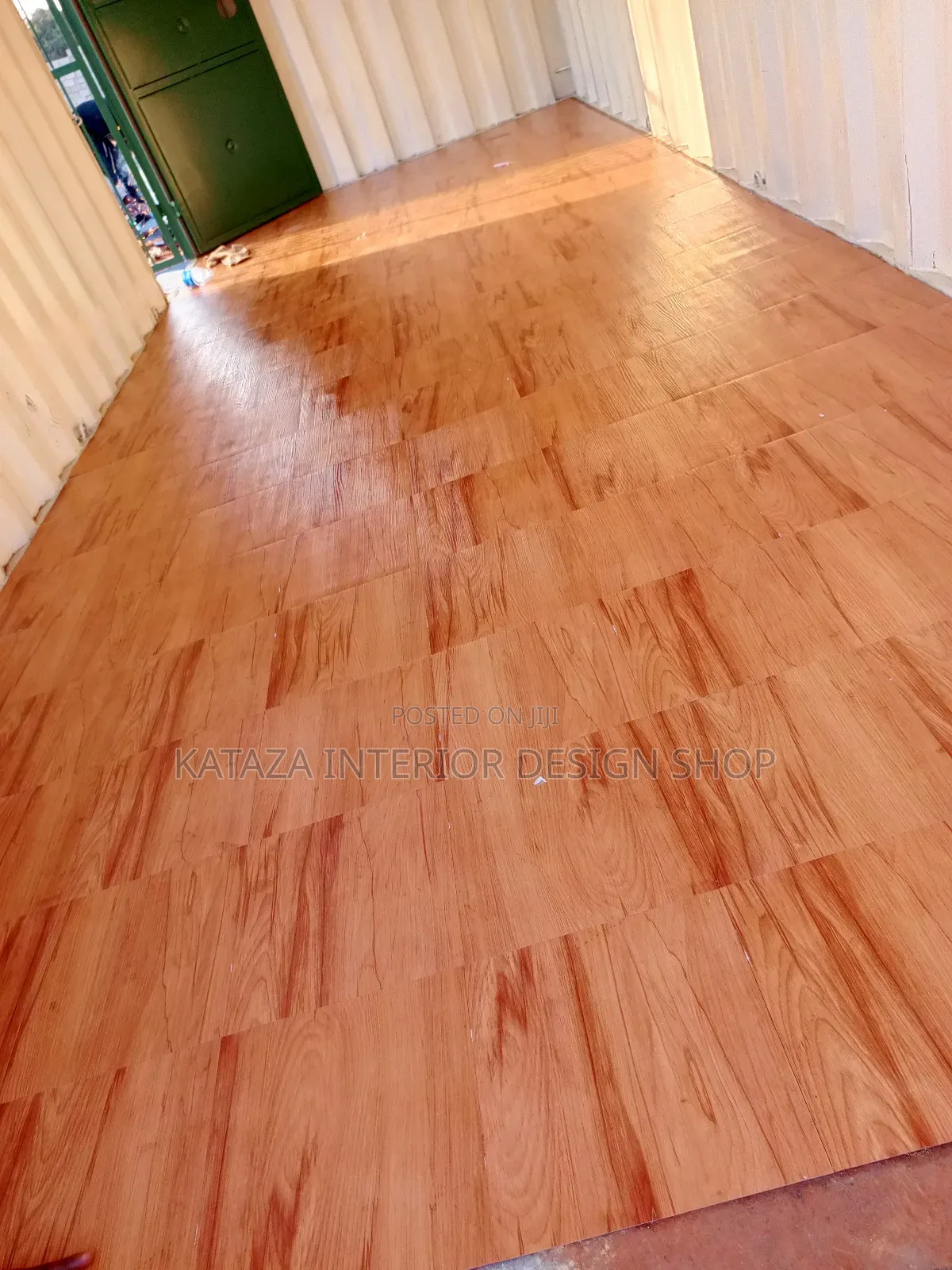 Plastic Tile Floor Adhesive Carpets