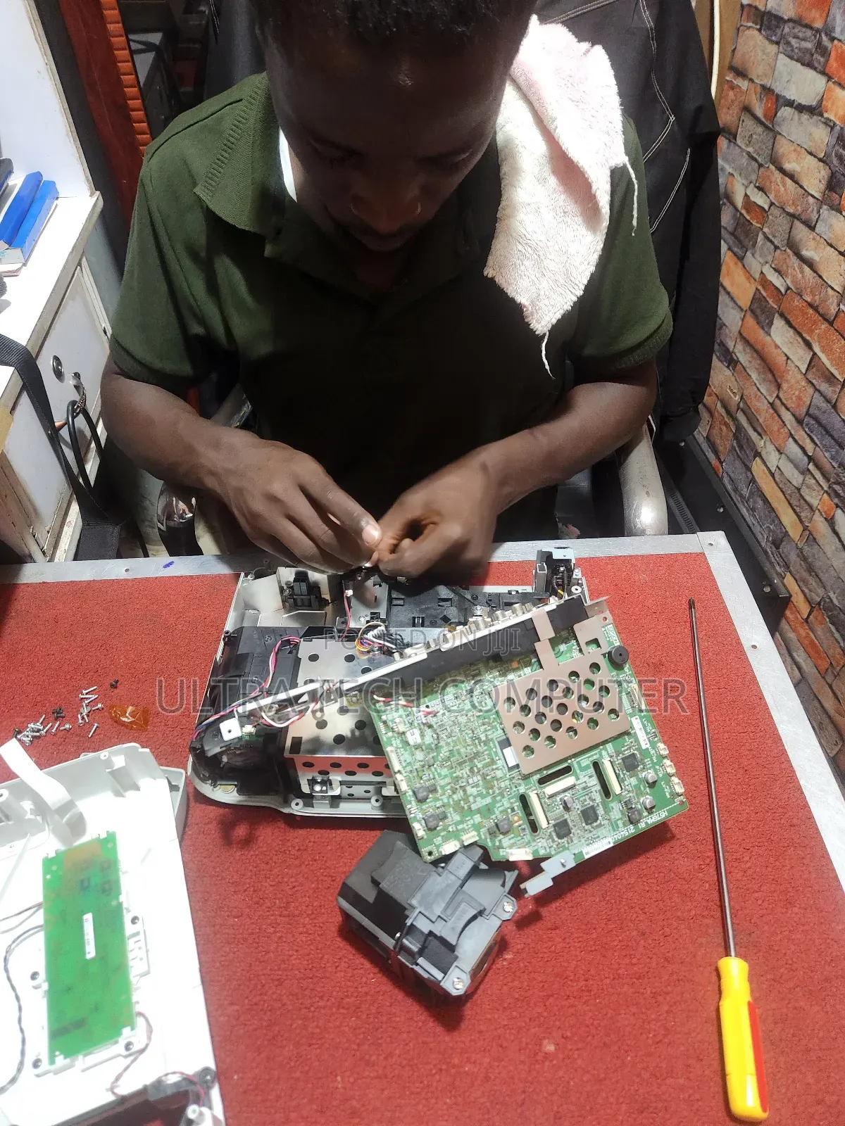 Projectors Repairs, Servicing and Maintenance