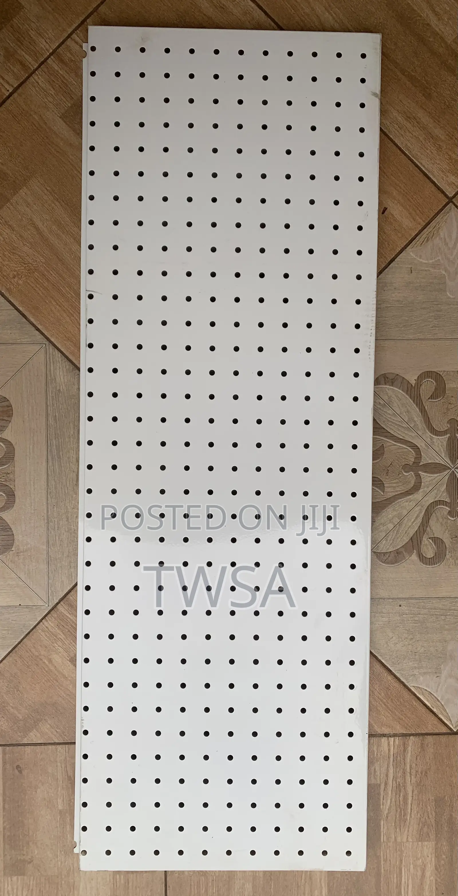 Peg Back Panel