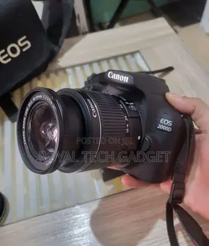 CANON EOS 2000d Camera