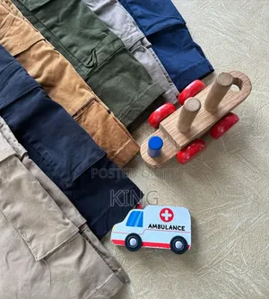 Swift Short Cargo Pants