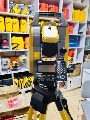 Topcon GM52 Total Station