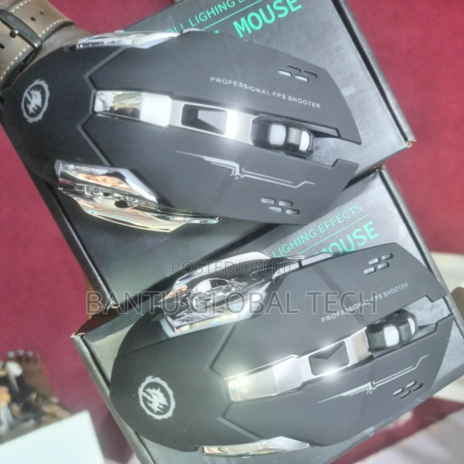 Cool Rechargeable Wireless + Bluetooth Gaming Mouse