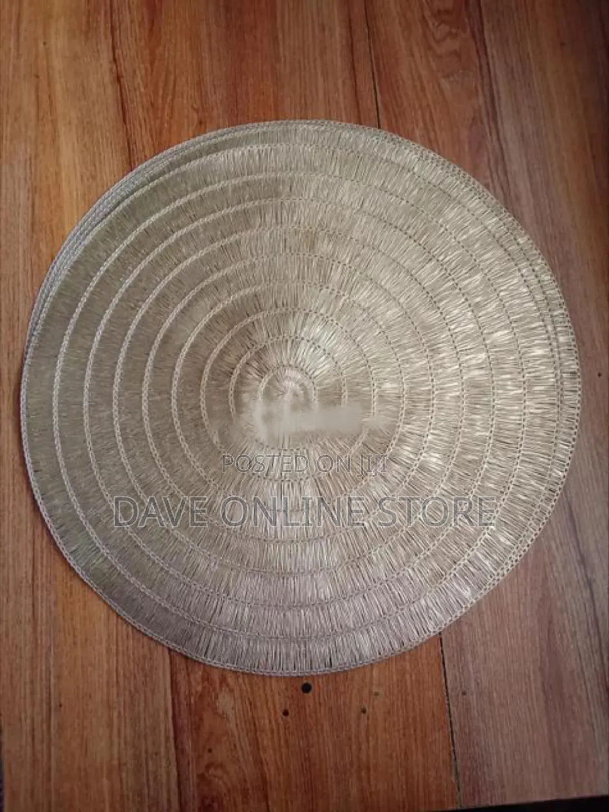 6 Pc Round Golden Table Mat