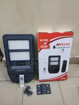 200W Neelux Solar Street Lights.