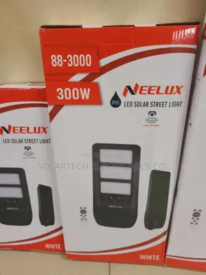 300W Neelux Solar Street Lights