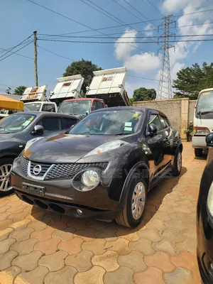 Nissan Juke S 2011 Brown