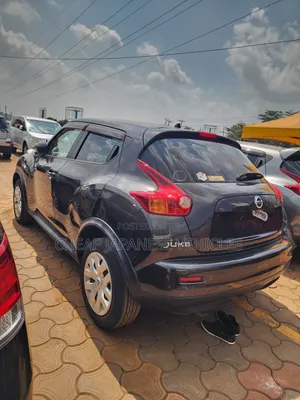 Nissan Juke S 2011 Brown