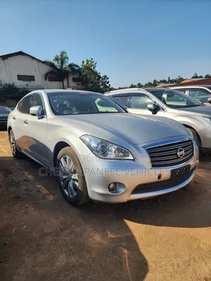 Nissan Fuga 2014 Silver