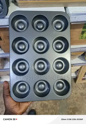12 Holes Quality Muffin Cupcake Pan