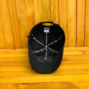 Cap. Champion Black