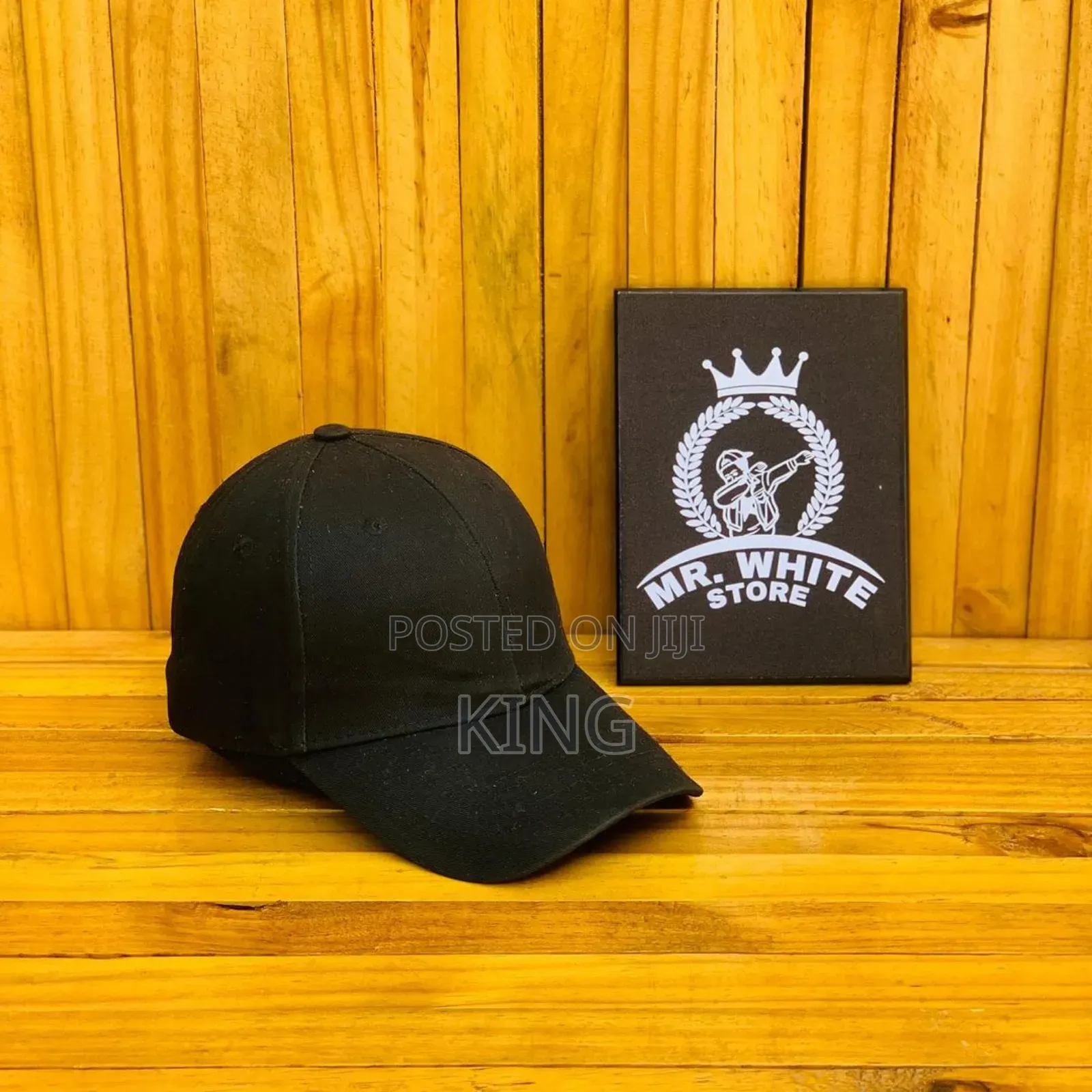 Caps Black.