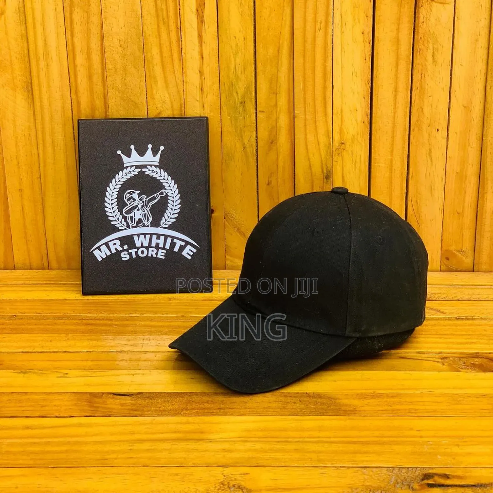 Cap. Triple Black