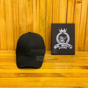 Cap. Triple Black