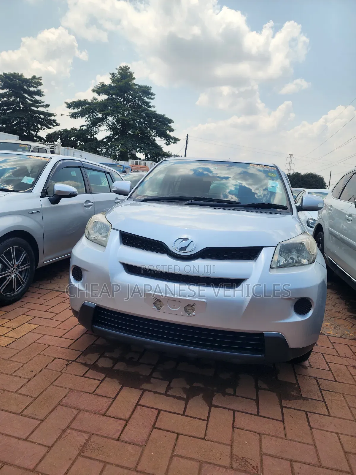 Toyota IST 2010 Silver