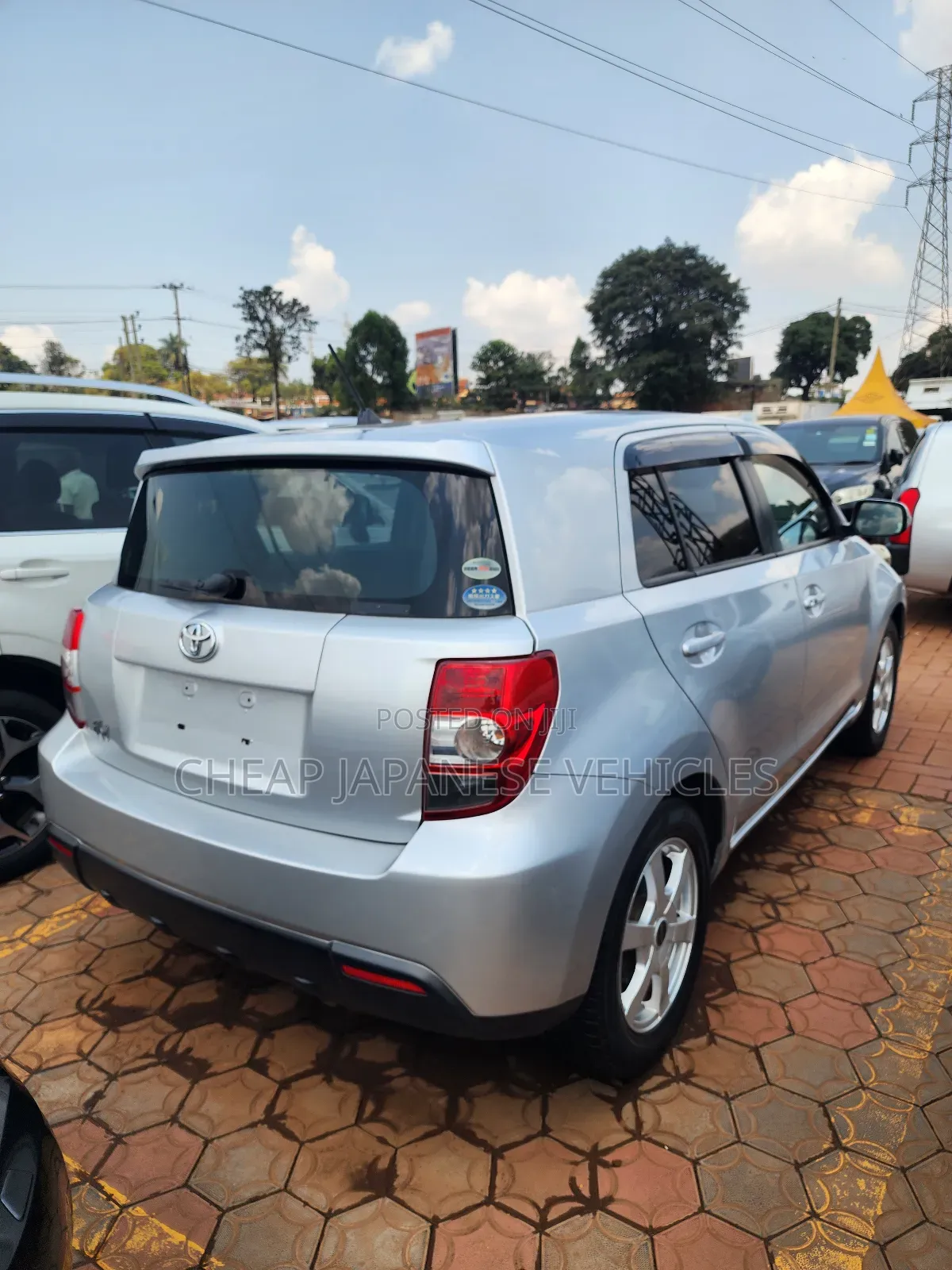 Toyota IST 2010 Silver