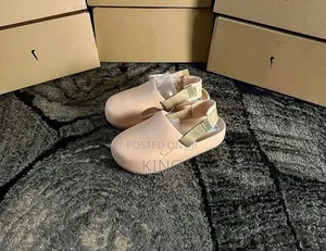 Nike Crocs. Calm Mule