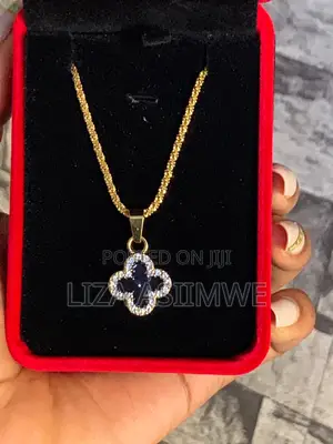 Simple Lady’S Necklaces