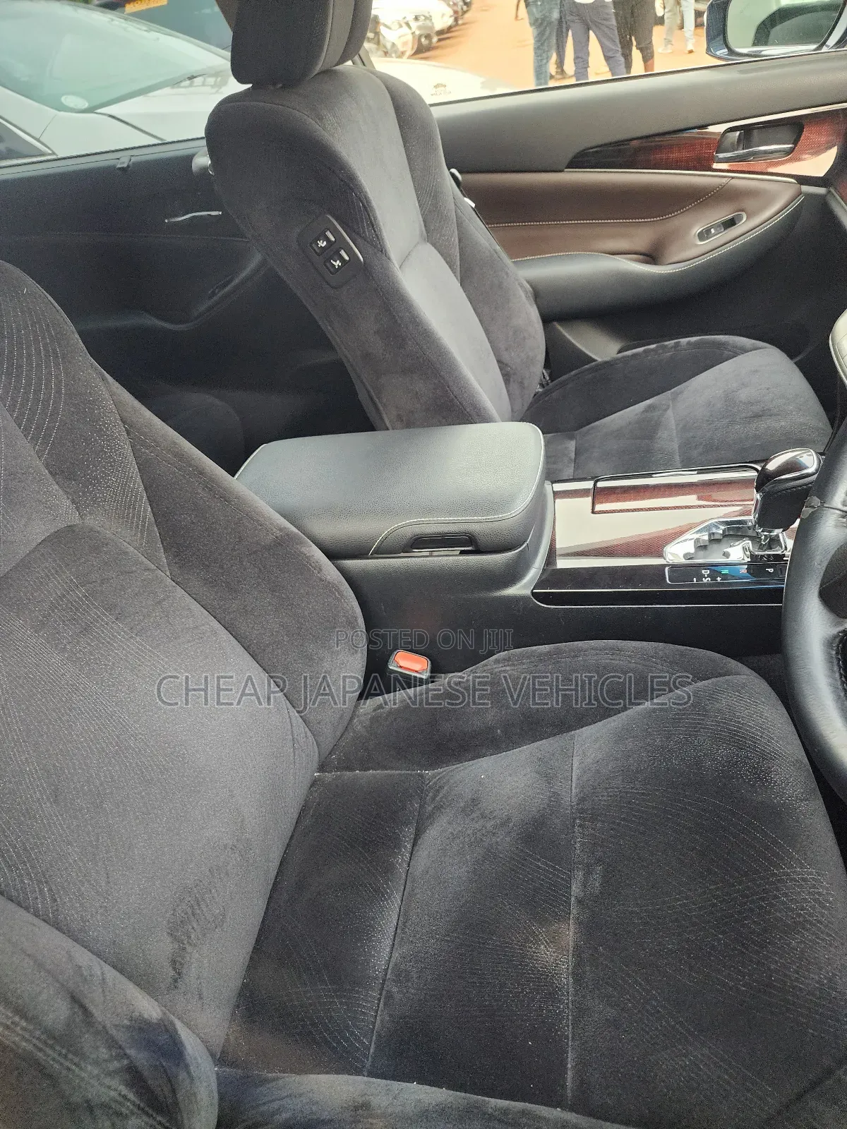 Toyota Crown 2016 Blue