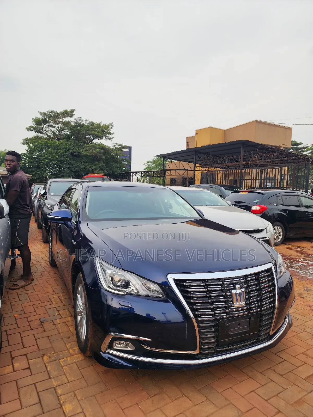 Toyota Crown 2016 Blue