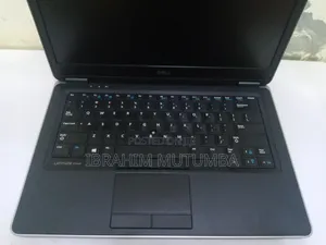 Laptop Dell Latitude 7440 4GB Intel Core I5 HDD+SSD 500GB