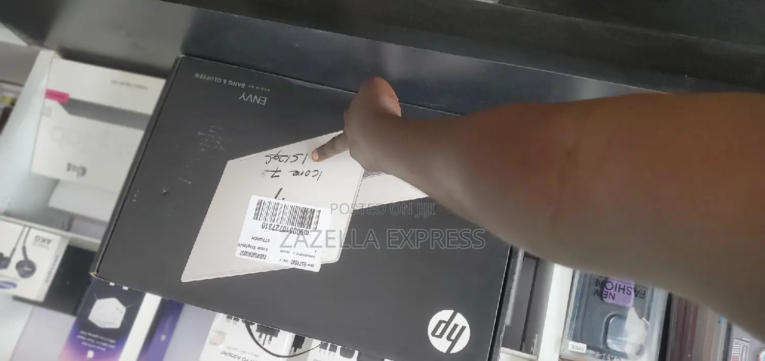 New Laptop HP Envy X360 8GB Intel SSD 512GB