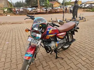 Bajaj Boxer 125 2023 Red