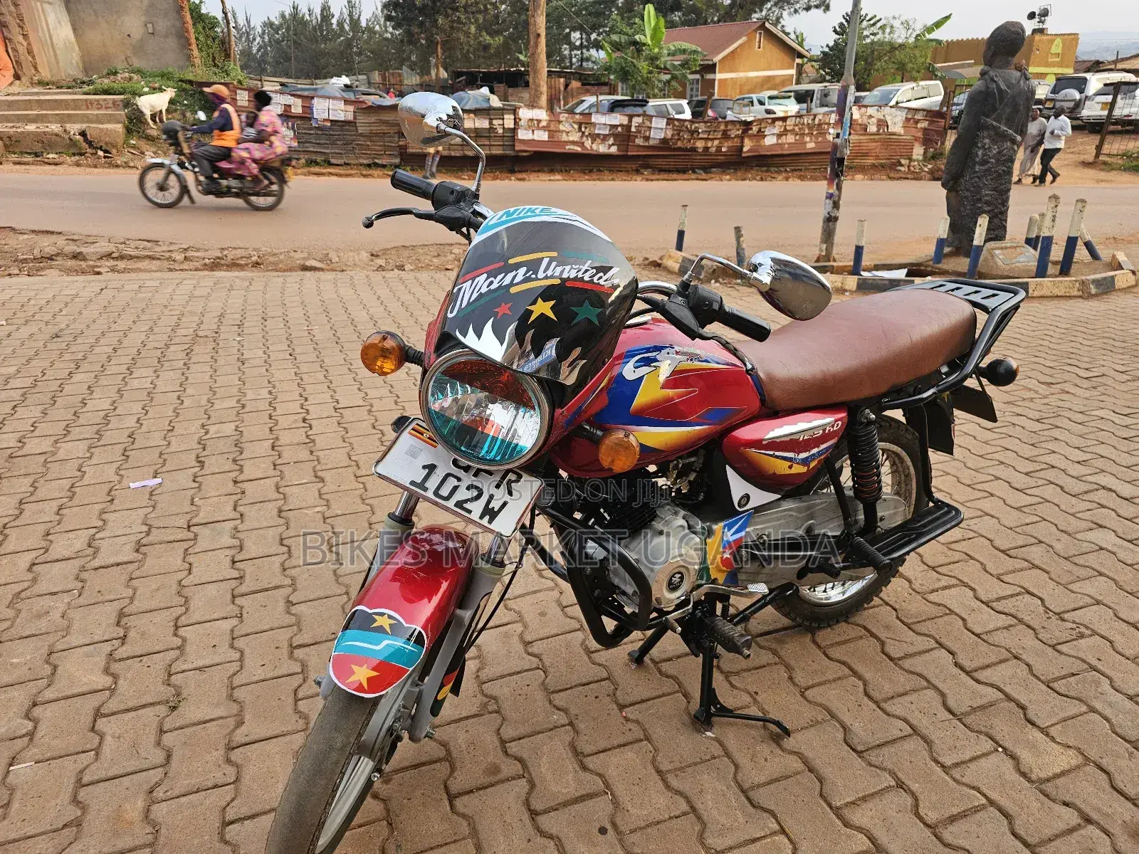 Bajaj Boxer 125 2023 Red