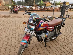 Bajaj Boxer 125 2023 Red