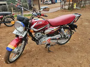 TVS HLX 125 2023 Red