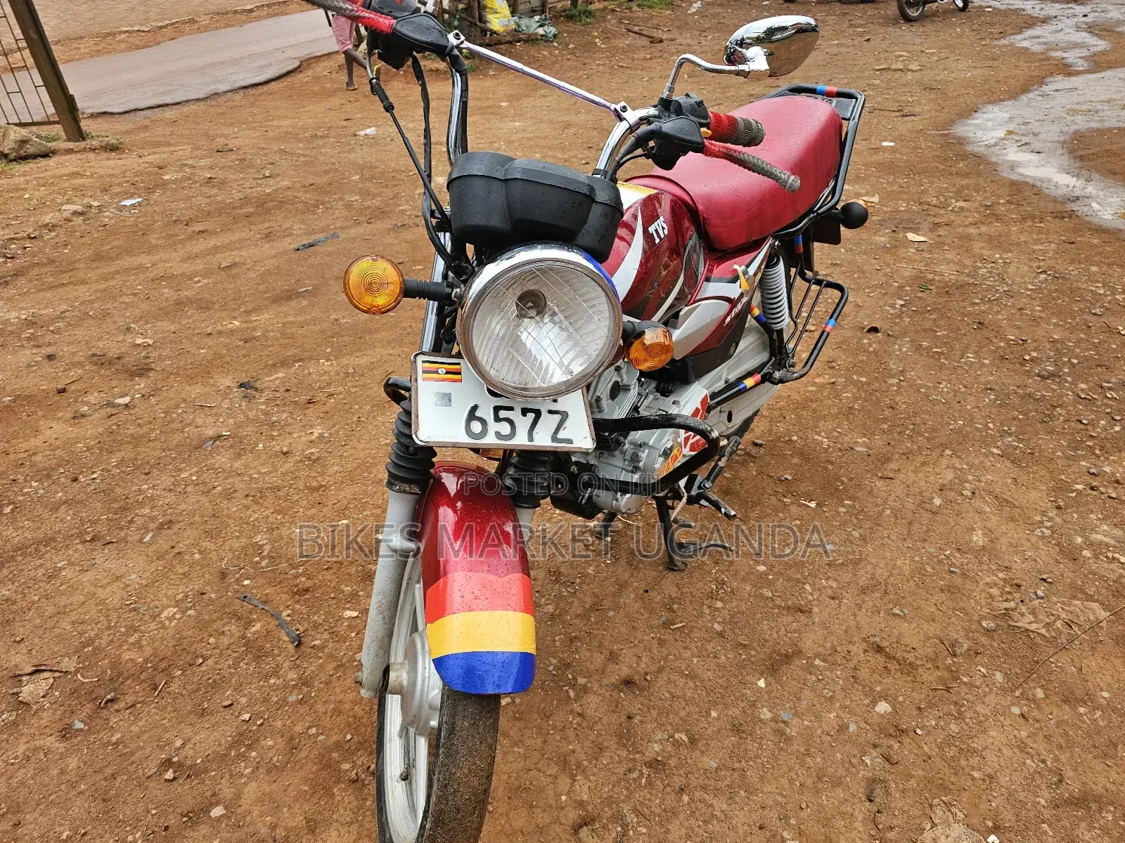 TVS HLX 125 2023 Red