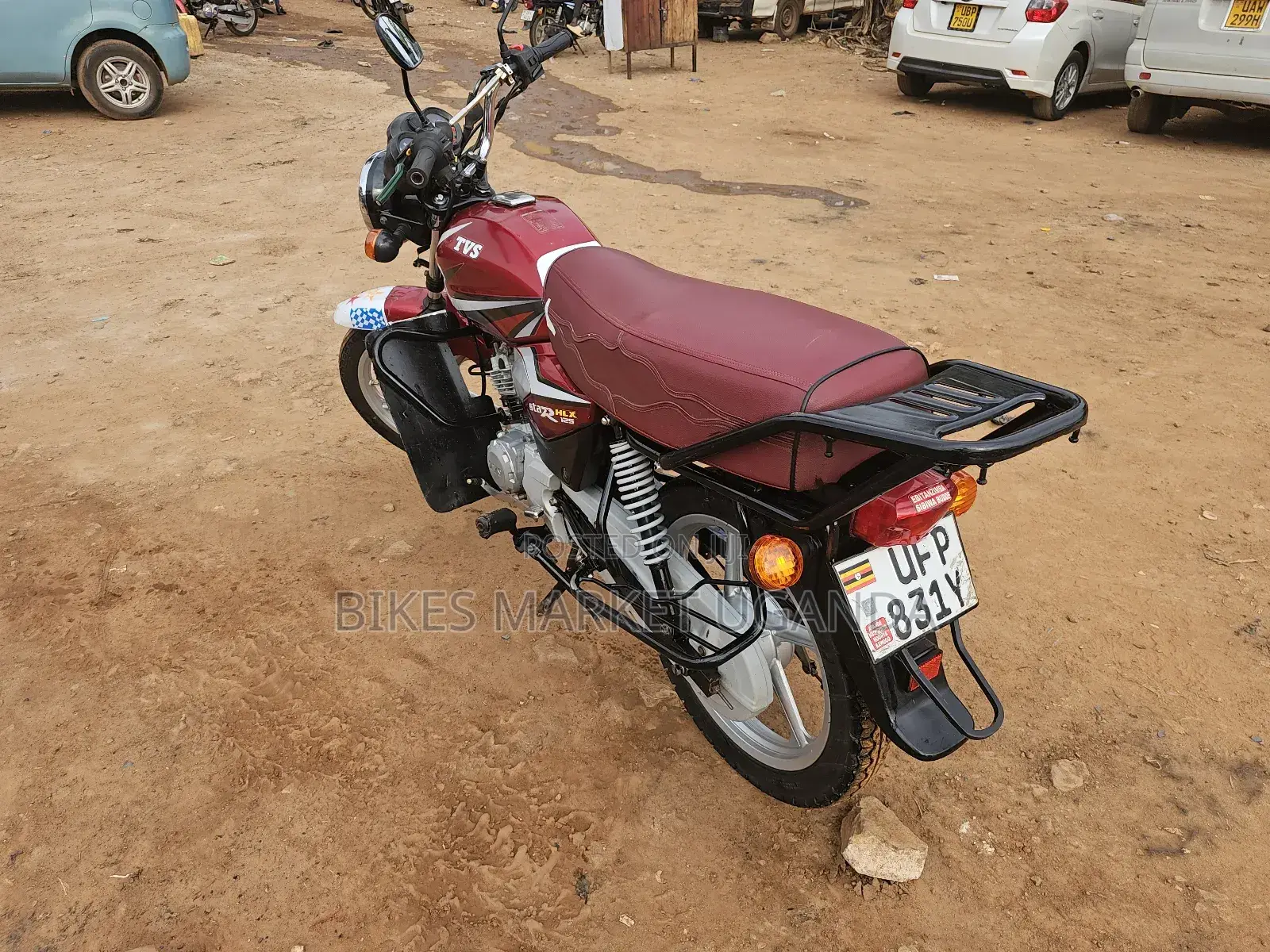 TVS HLX 125 2023 Red
