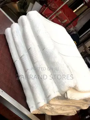 White Cotton Bathroom Towels